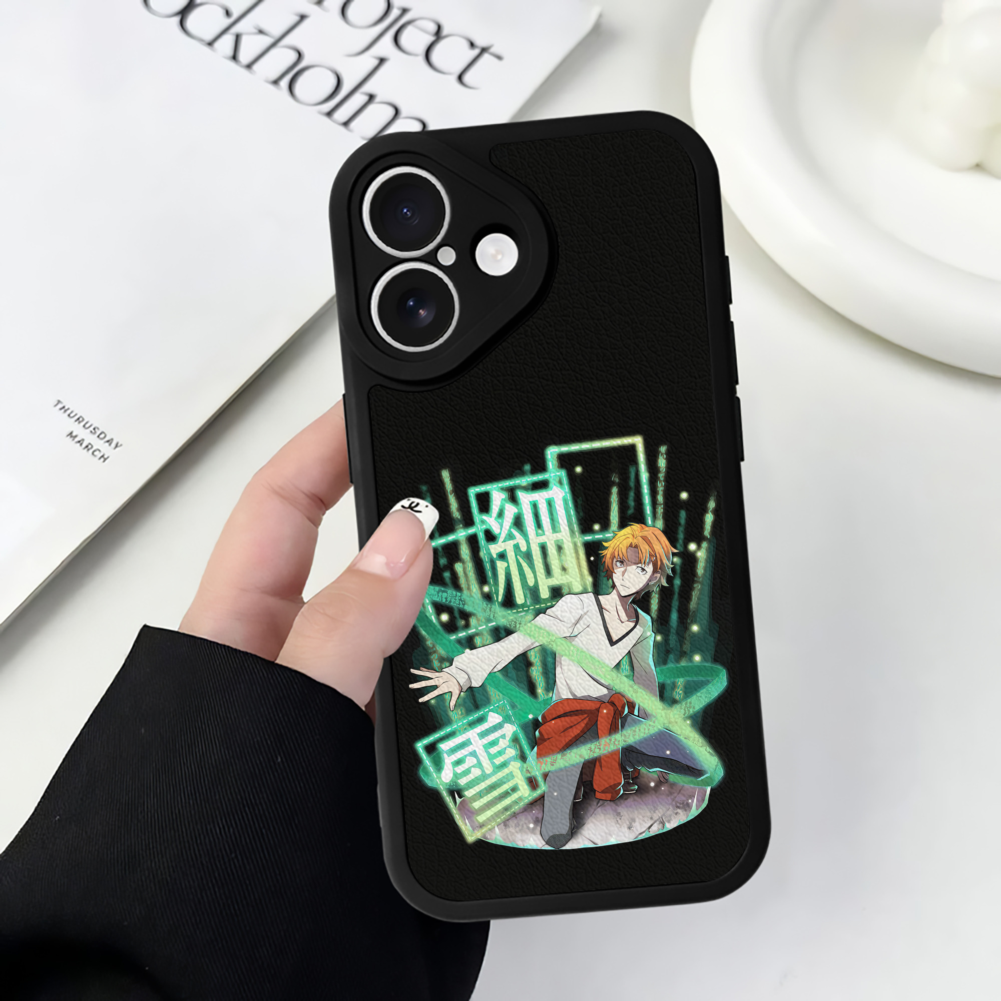 （画像用） 文豪ストレイドッグス Bungo Stray Dogs 【iPhone 16シリーズ対応】シリコンスマホケース（レザー調） 材質：シリコン